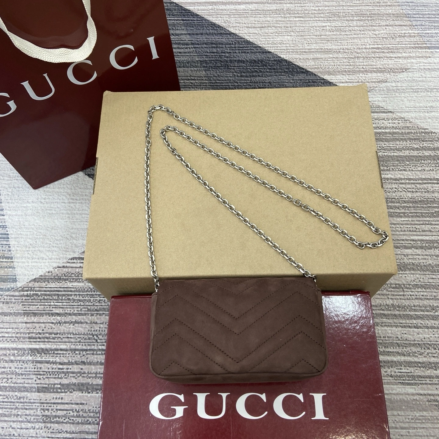 MOMO--6u33i 841290-AAE5D-2019 high quality version GG Marmont item:E-B815K2838