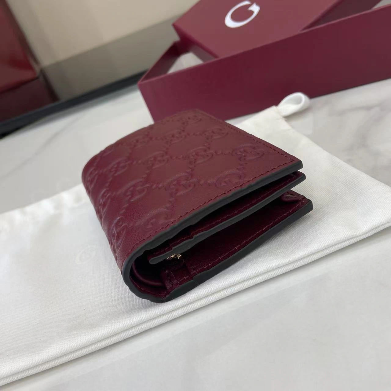 MOMO- 6u33i 847207-AAFDV-6207 high quality version cowhide item：E-B813I2433