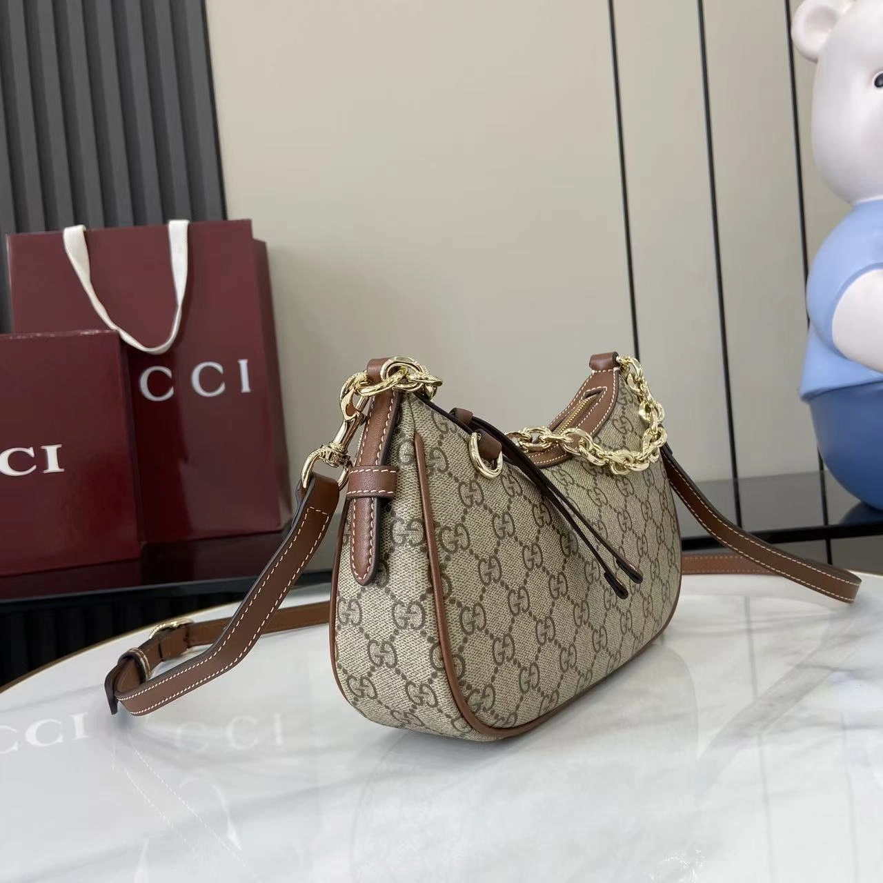 MOMO- 6u33i 847447-FAD6L-9758 high quality version item：E-B813I2437
