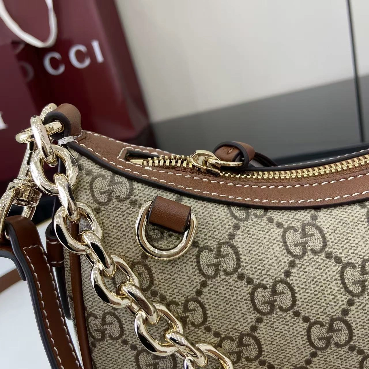 MOMO- 6u33i 847447-FAD6L-9758 high quality version item：E-B813I2437