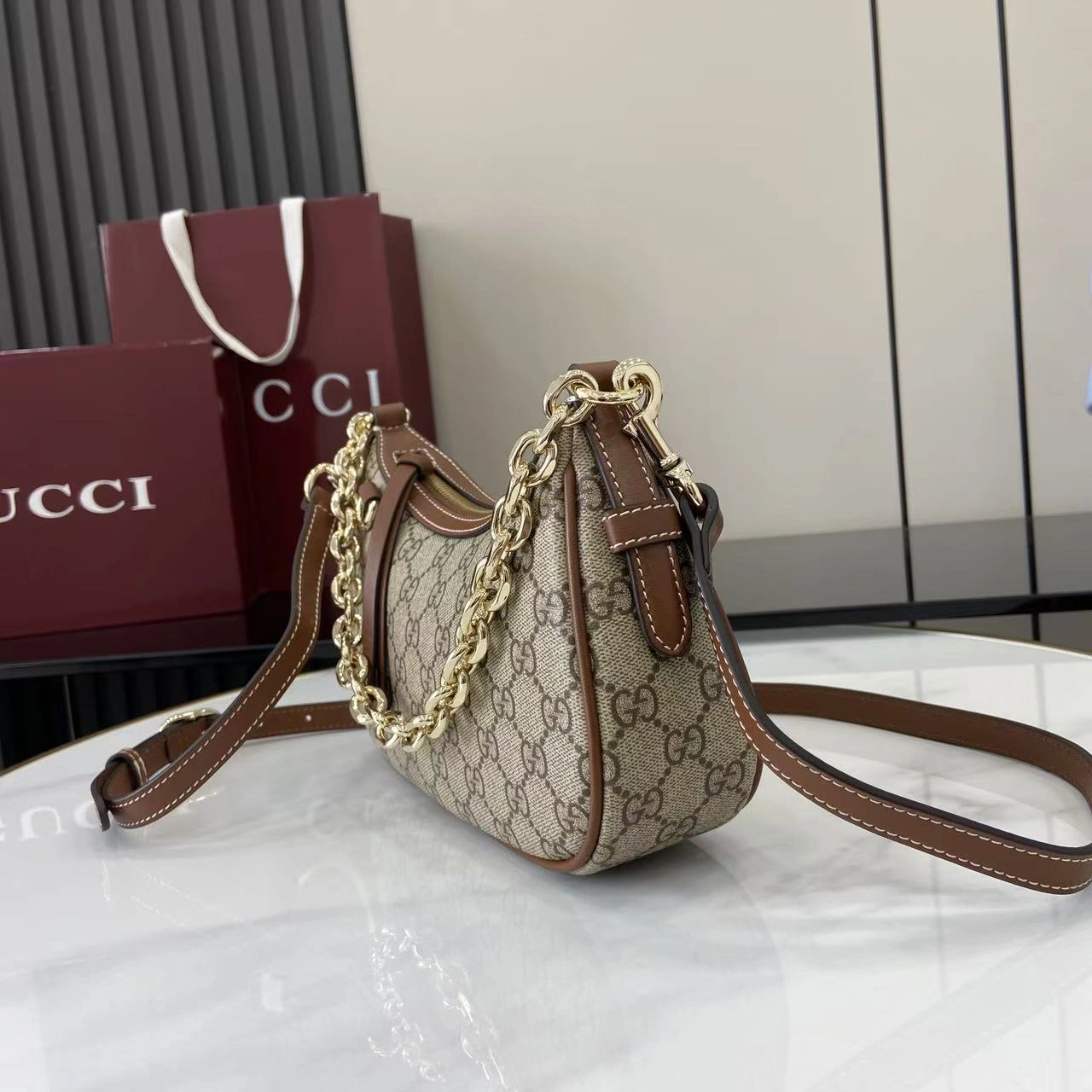 MOMO- 6u33i 847447-FAD6L-9758 high quality version item：E-B813I2437