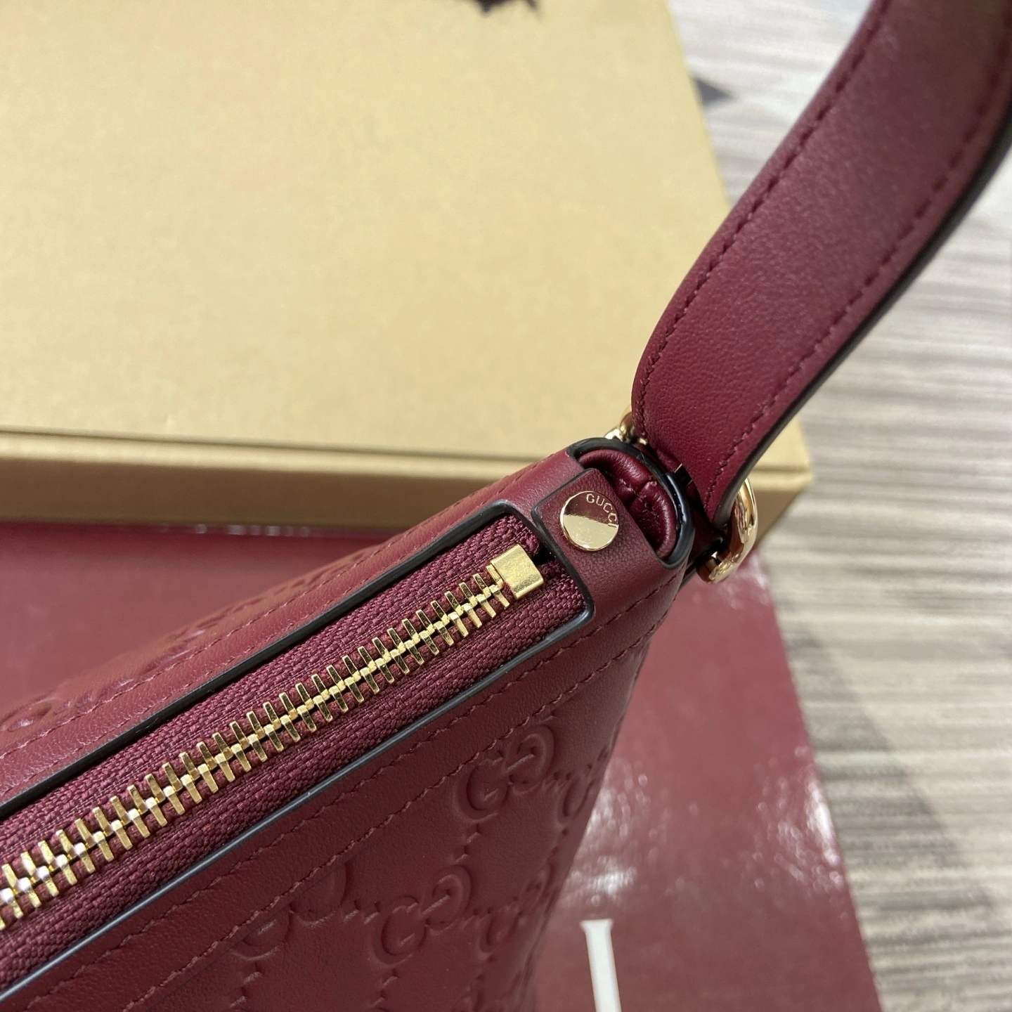 MOMO--6u33i 847449-AAFDV-6207 high quality version GG Emblem item:E-B815K1916