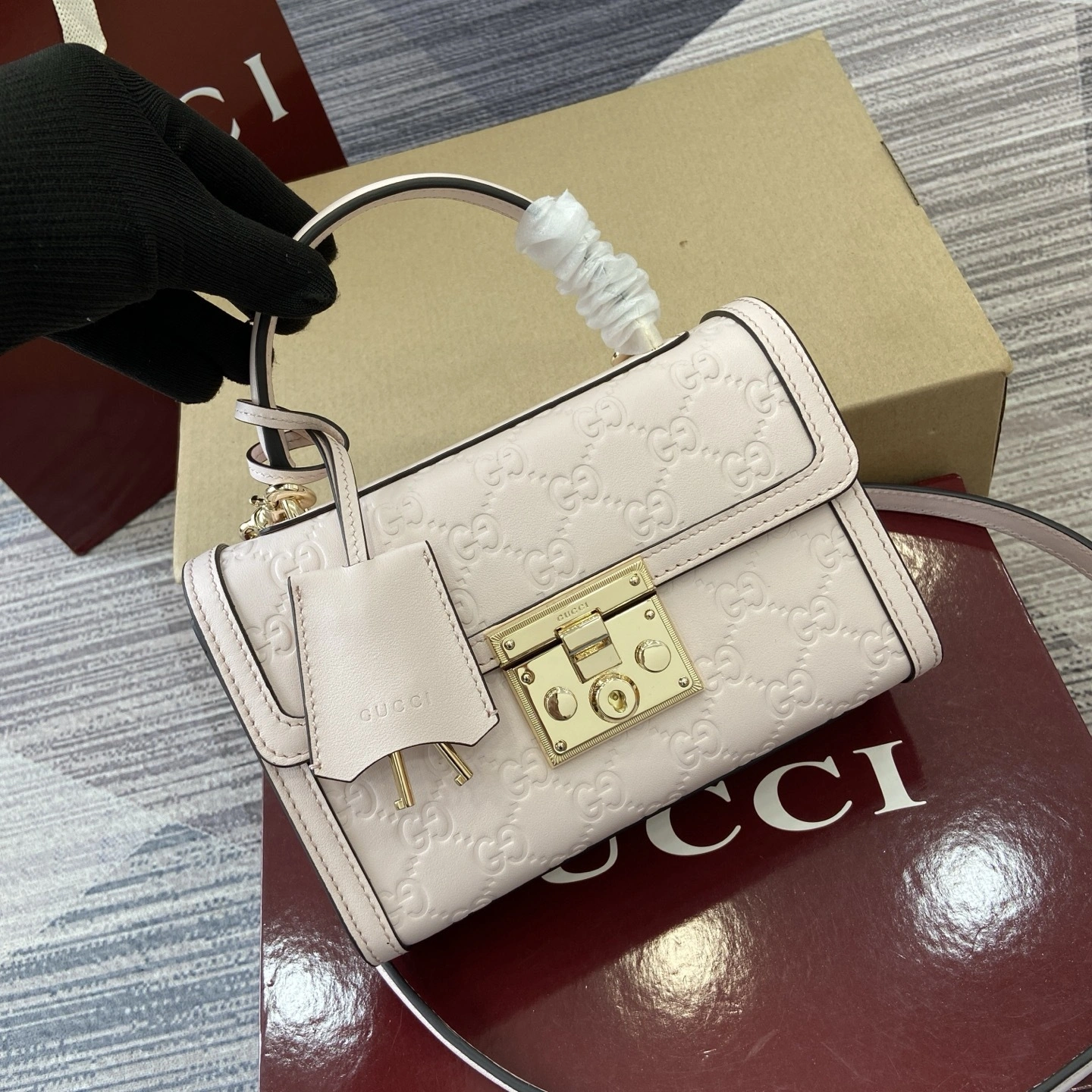 MOMO--6u33i 848884-AAFDV-5734 high quality version Padlock item:E-B815K2809