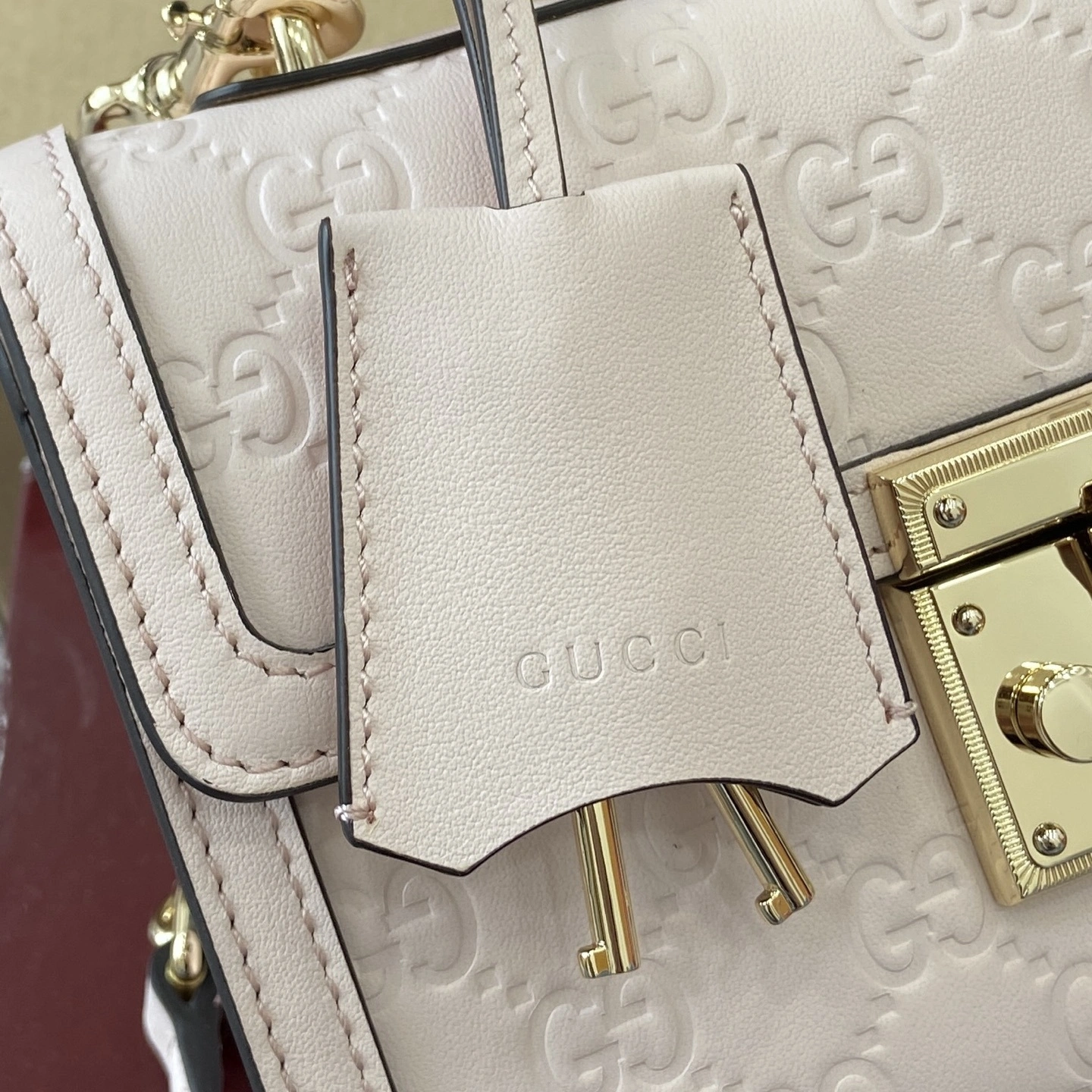 MOMO--6u33i 848884-AAFDV-5734 high quality version Padlock item:E-B815K2809