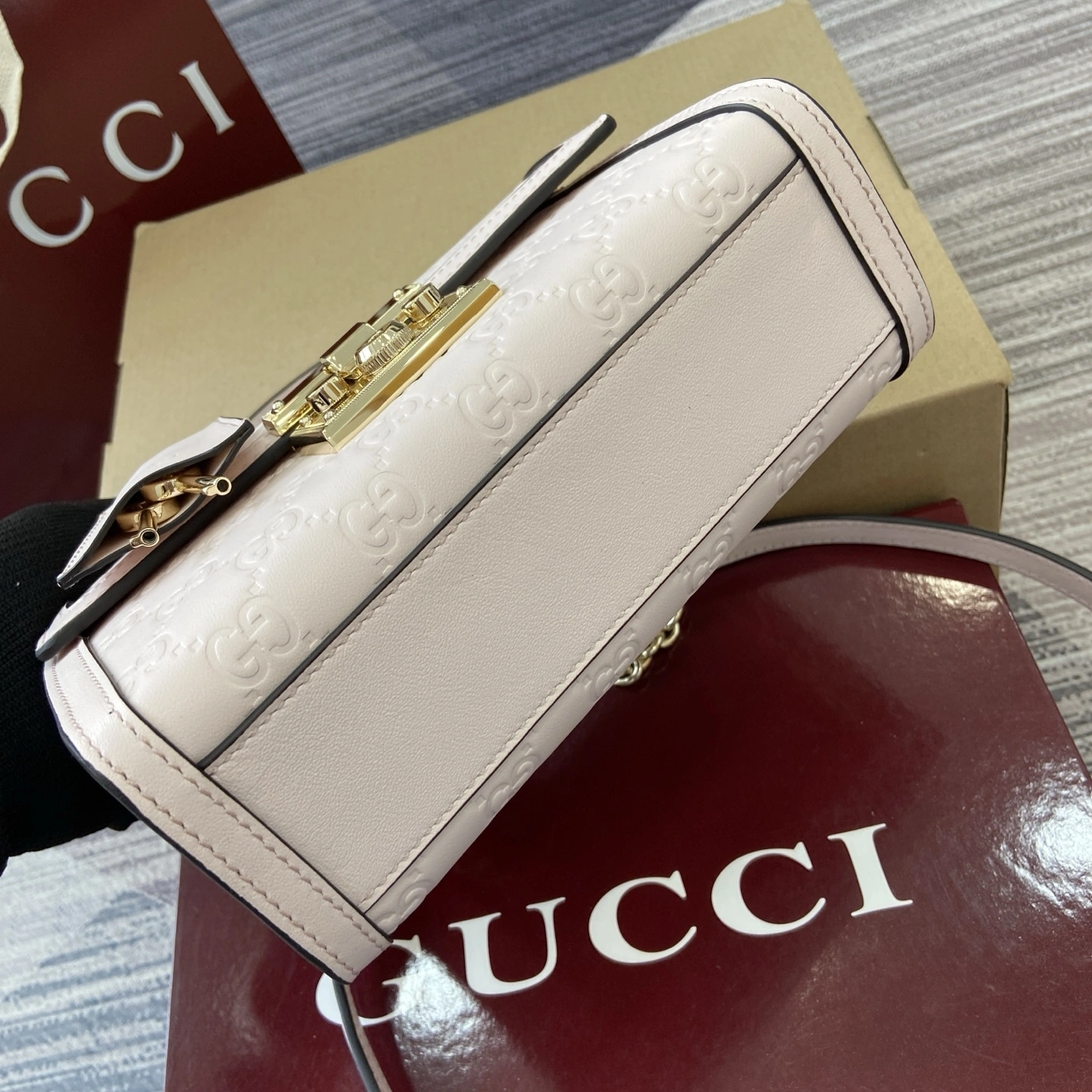 MOMO--6u33i 848884-AAFDV-5734 high quality version Padlock item:E-B815K2809