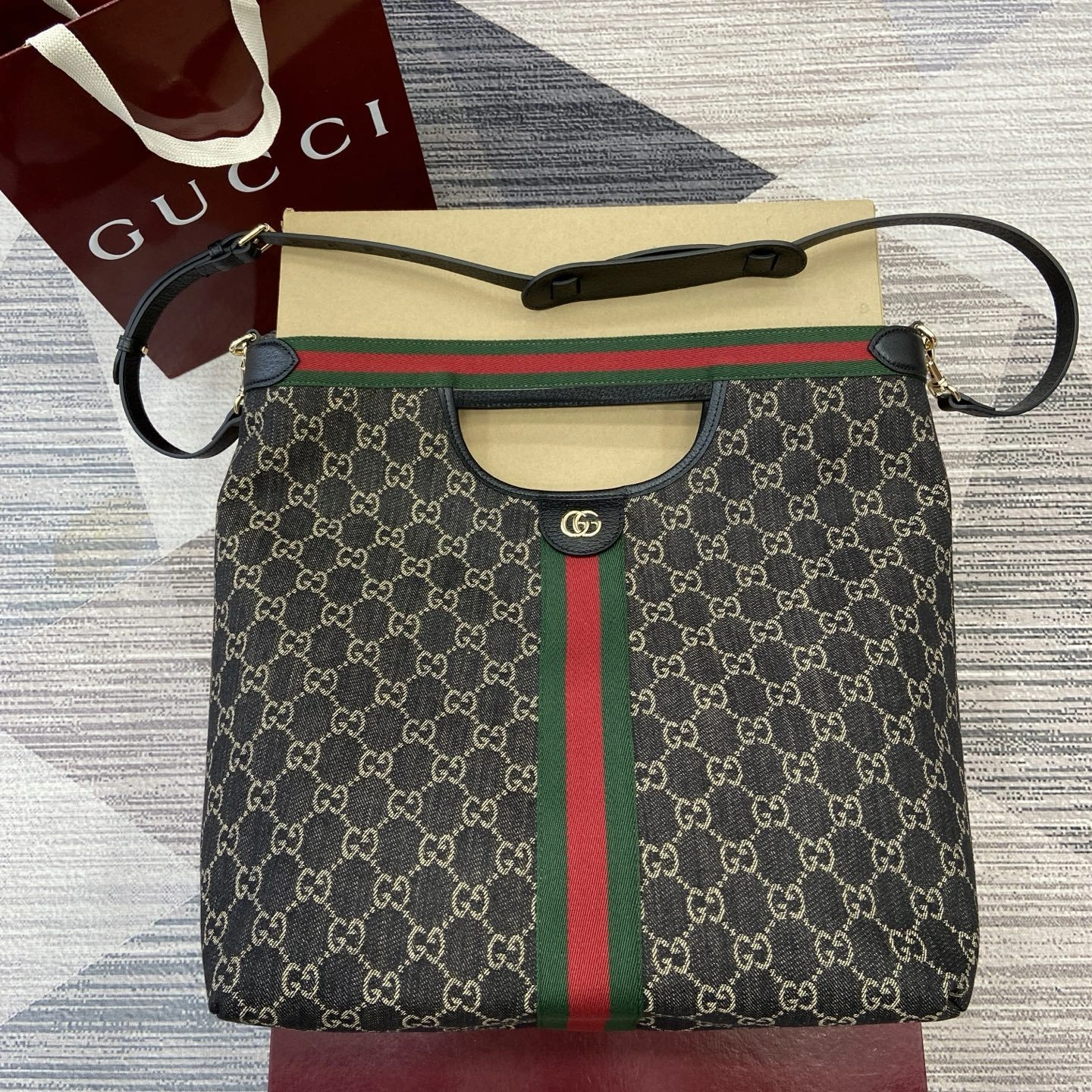 MOMO--6u33i 865452-UN3AG-1099 high quality version Giglio item:E-B815K2839