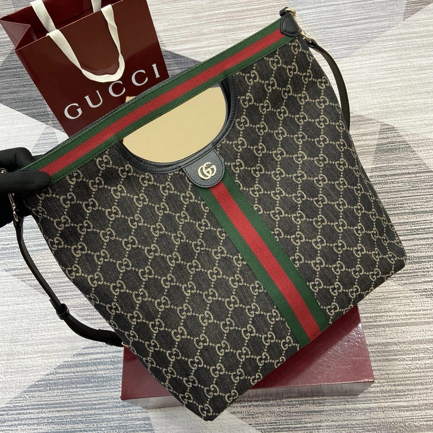 MOMO--6u33i 865452-UN3AG-1099 high quality version Giglio item:E-B815K2839