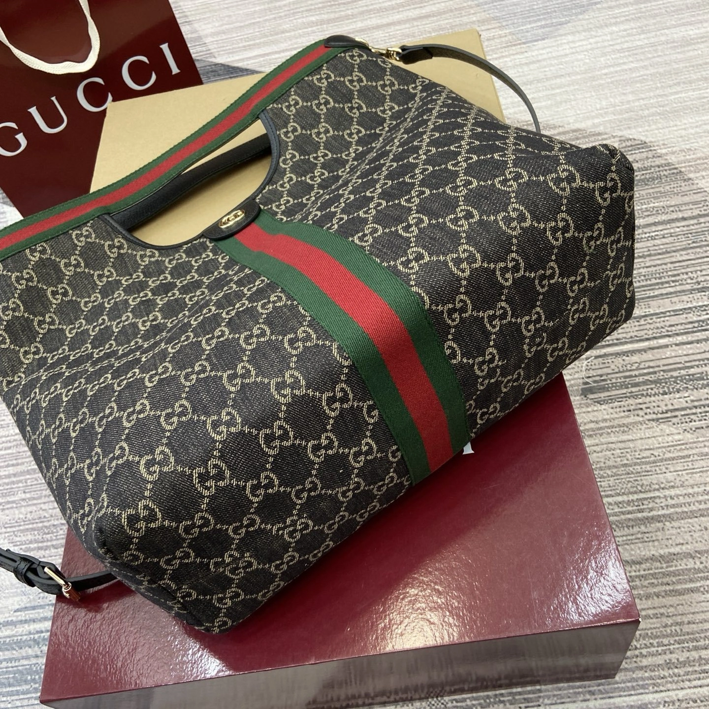 MOMO--6u33i 865452-UN3AG-1099 high quality version Giglio item:E-B815K2839