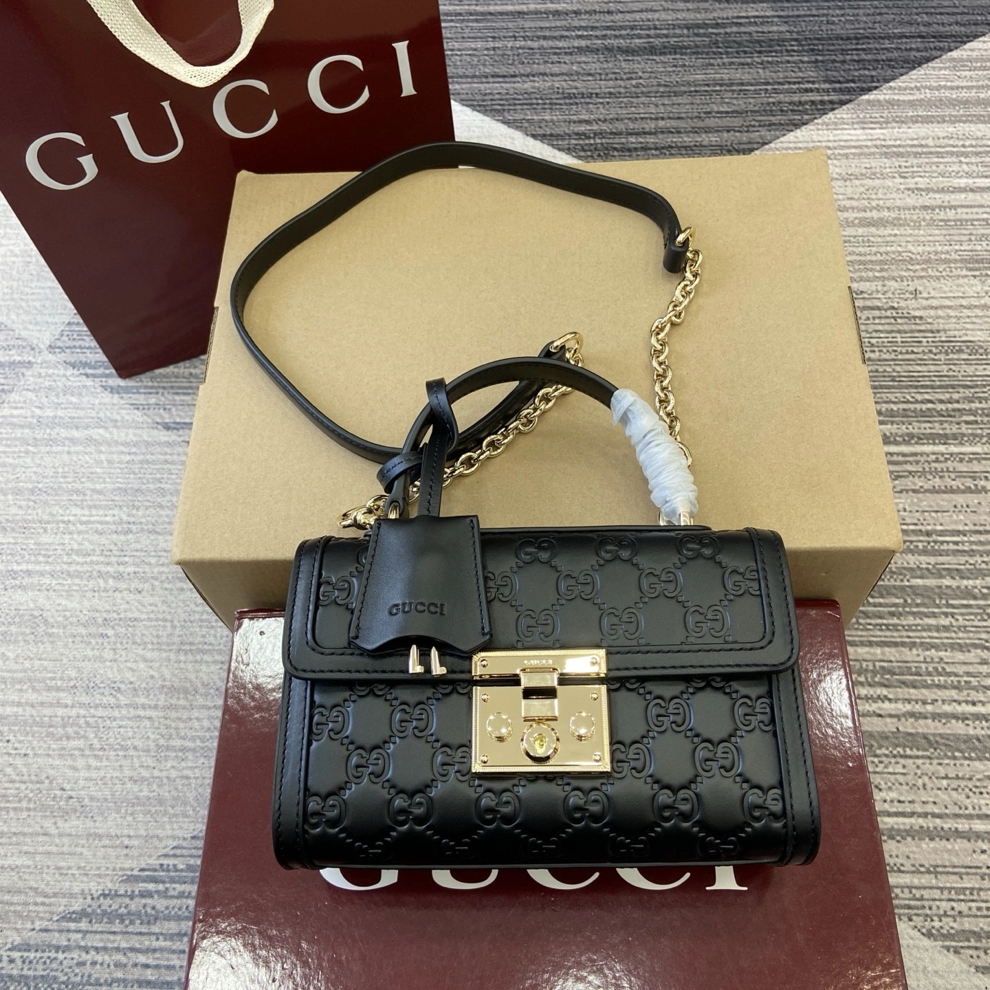MOMO--6u33i 8848884-AAFDV-1000 high quality version Padlock item:E-B815K2811