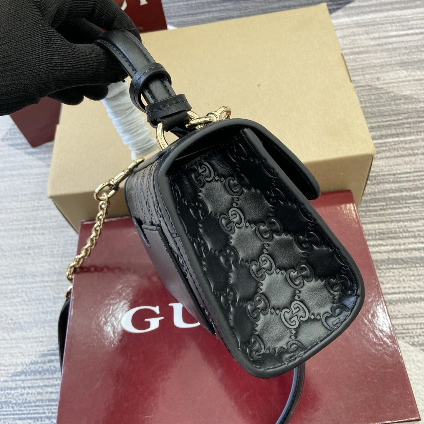 MOMO--6u33i 8848884-AAFDV-1000 high quality version Padlock item:E-B815K2811