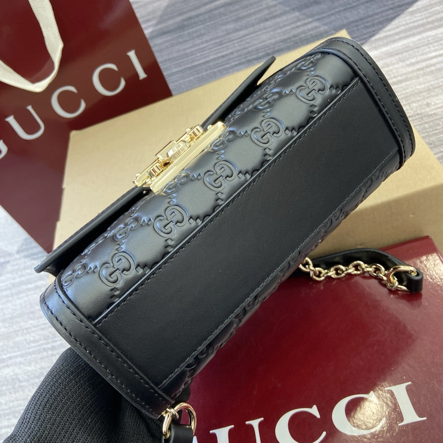 MOMO--6u33i 8848884-AAFDV-1000 high quality version Padlock item:E-B815K2811