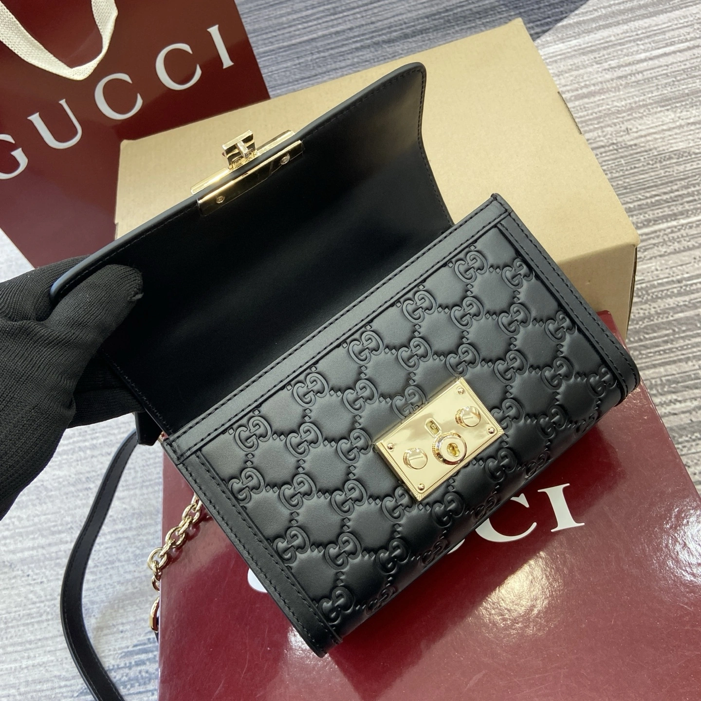 MOMO--6u33i 8848884-AAFDV-1000 high quality version Padlock item:E-B815K2811