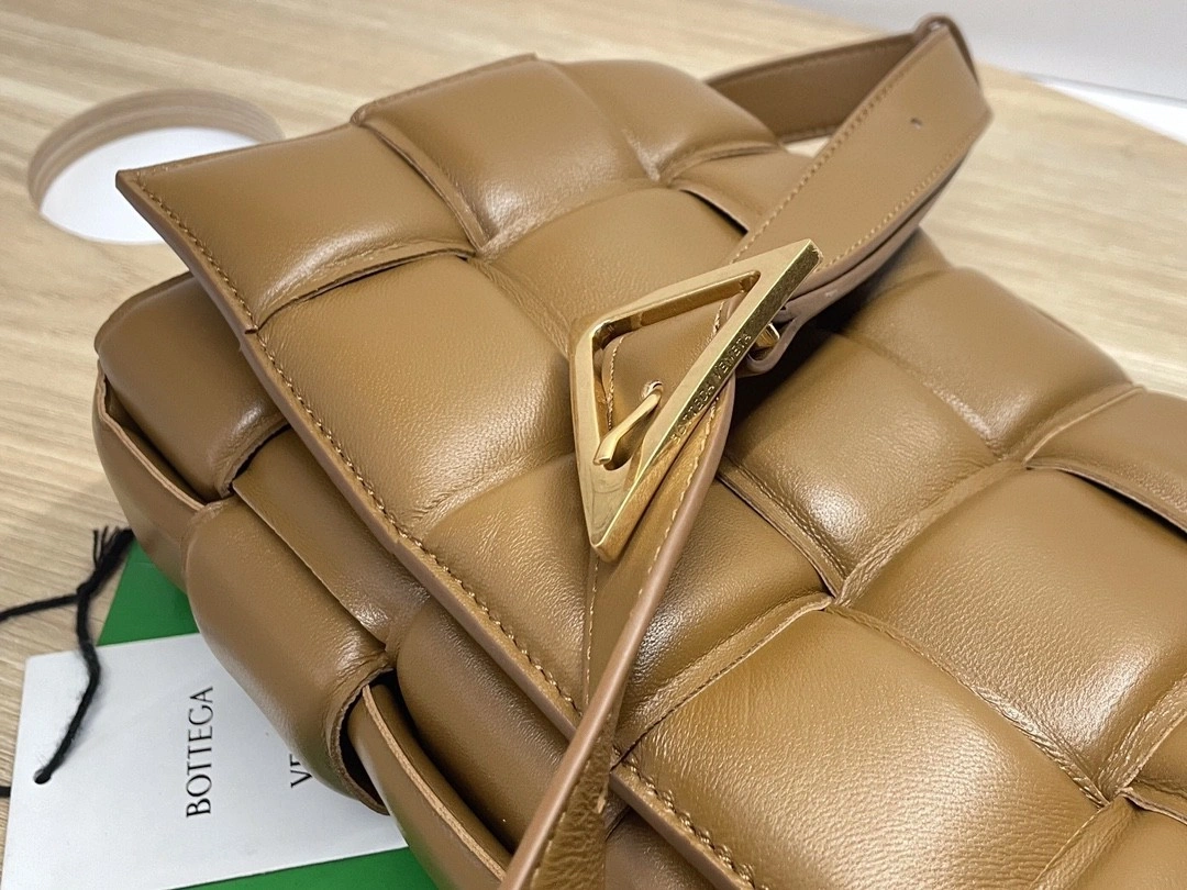 MOMO- 70094 Cassette bag item : B-B120C0908