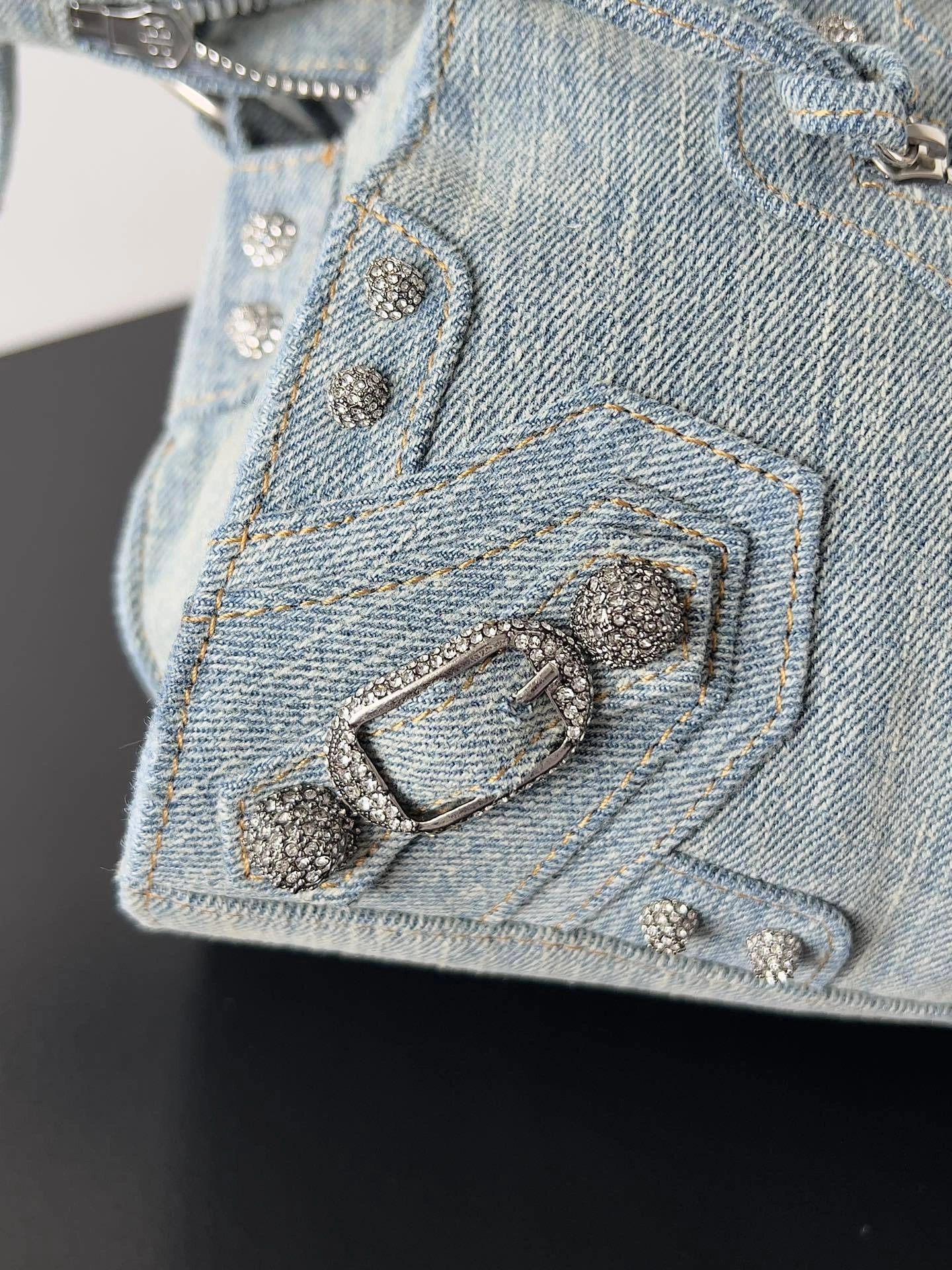 MOMO- 700940210BI7415 Neo cagole item:C-B063L0871R