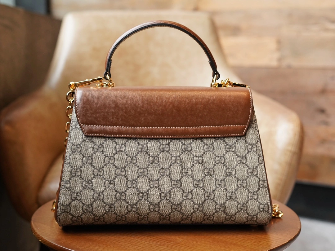 MOMO--702049 9AAAJ 8563 702049-92TCK-8563 high quality version item：C-B461H1115Q