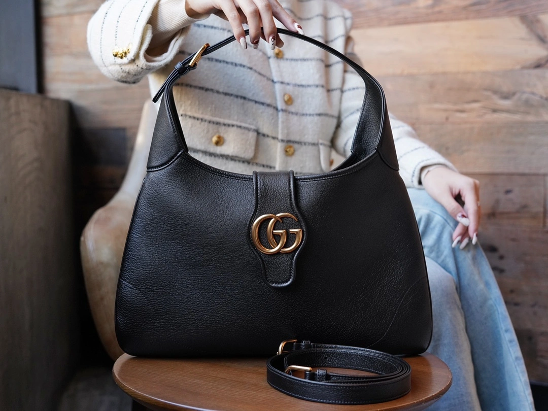 MOMO--726274 AAA9F 1000 726274-AAA9F-1000 high quality version item：C-B461H1090Q