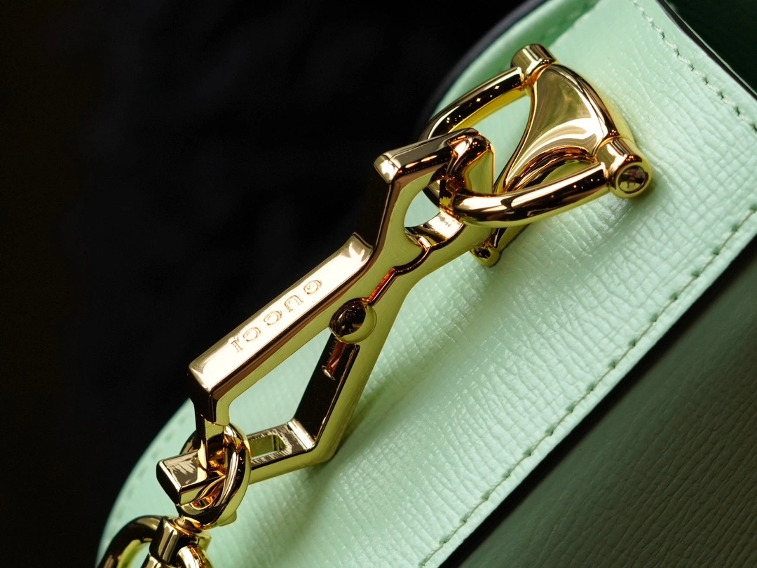 MOMO--‎735178 1DB0G 3803 735178-1DB0G-3803 high quality version item：C-B461H1083Q