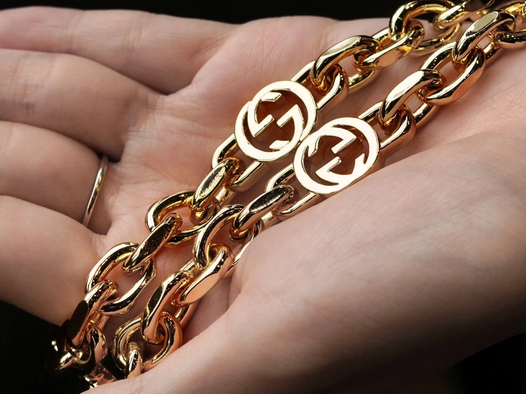 MOMO--‎735178 1DB0G 3803 735178-1DB0G-3803 high quality version item：C-B461H1083Q