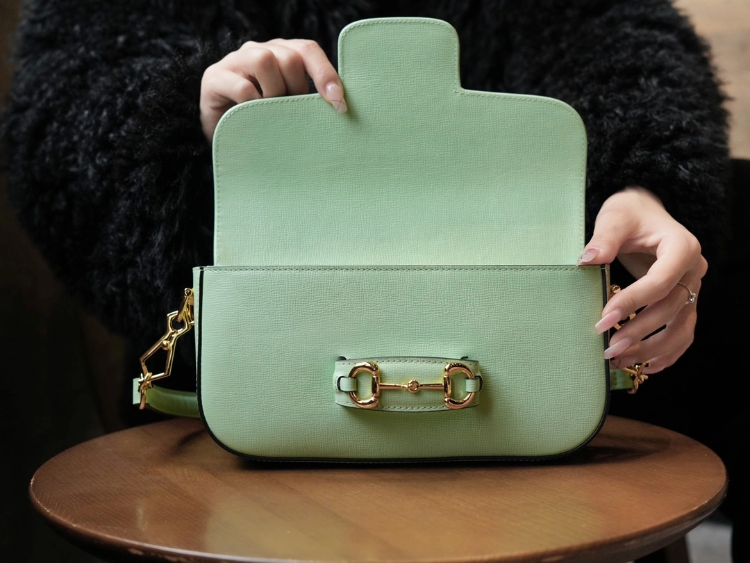 MOMO--‎735178 1DB0G 3803 735178-1DB0G-3803 high quality version item：C-B461H1083Q