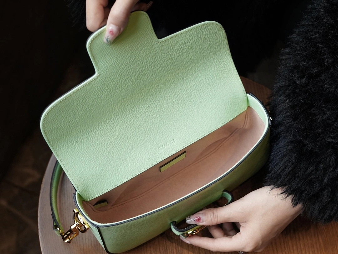 MOMO--‎735178 1DB0G 3803 735178-1DB0G-3803 high quality version item：C-B461H1083Q