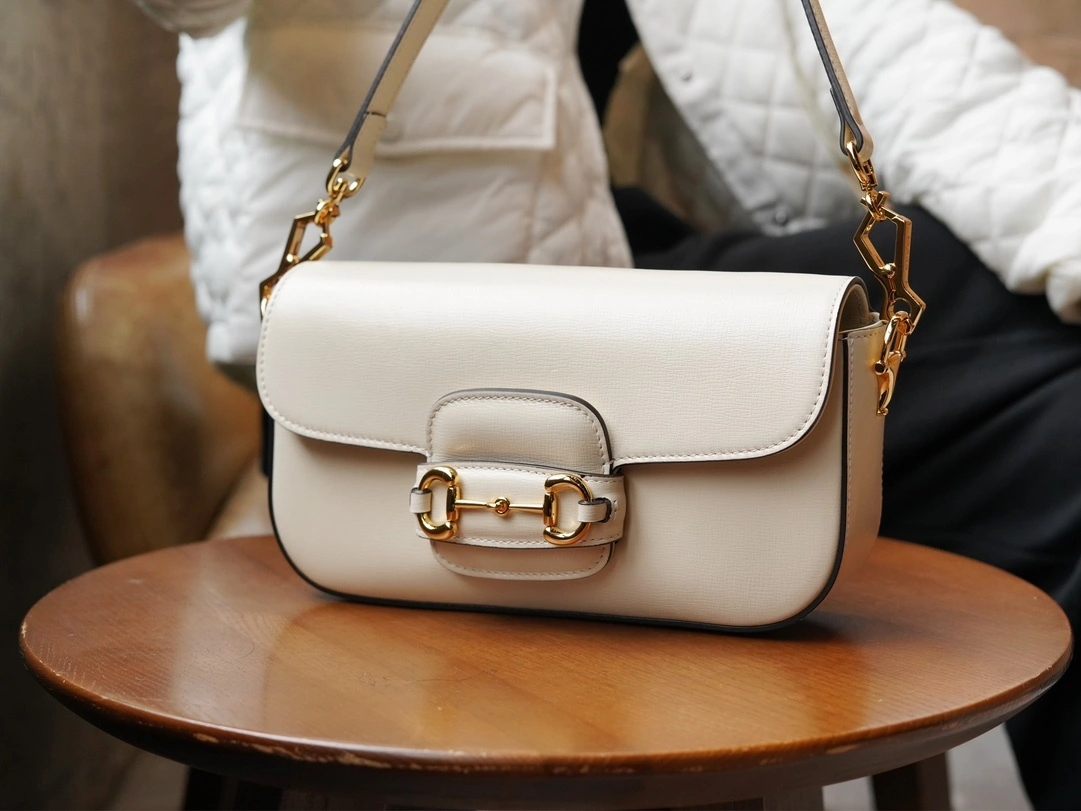 MOMO--‎735178 1DB0G 9022 735178-1DB0G-9022 high quality version item：C-B461H1082Q