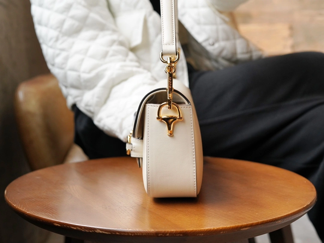 MOMO--‎735178 1DB0G 9022 735178-1DB0G-9022 high quality version item：C-B461H1082Q