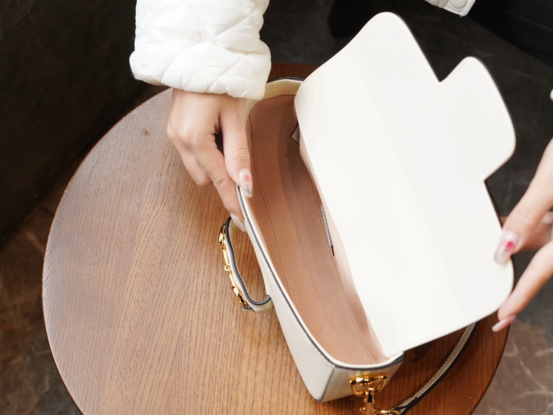 MOMO--‎735178 1DB0G 9022 735178-1DB0G-9022 high quality version item：C-B461H1082Q