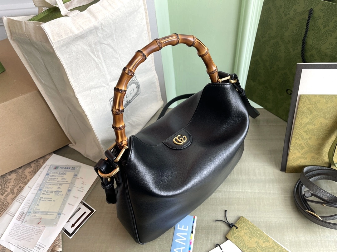 MOMO--746124 UAAAY 1092 746124-UAAAY-1092 item：C-B000H0208R