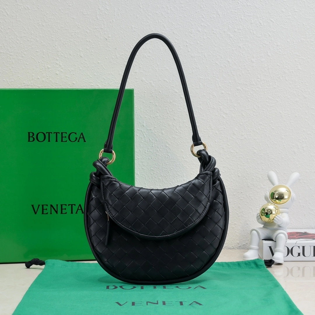 MOMO- 776764VCPP11019 sheepskin Gemelli intrecciato item:C-B134L0827R