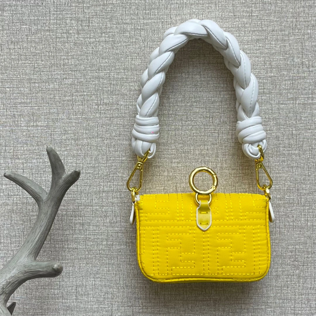 MOMO- 7AR996-AGK5-F1E8K Baguette Nano item：B-B000E2745C