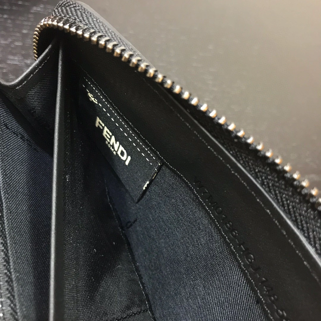 MOMO- 7M0210A3QGF0SAJ cowhide item：B-B063G1228C
