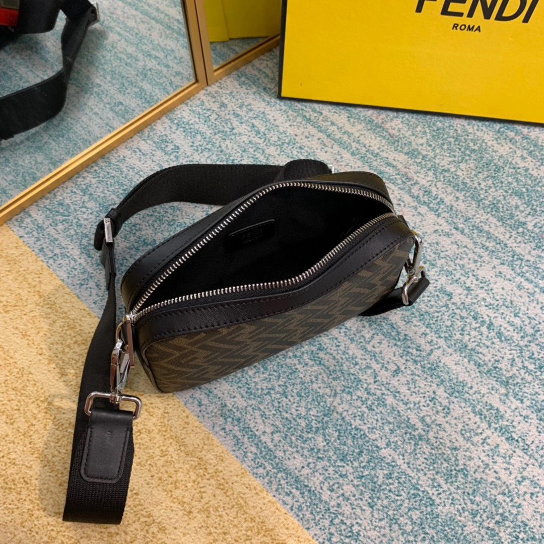 MOMO- 7M0286-A9XS-F19P9 calfskin item：B-B063G1314C