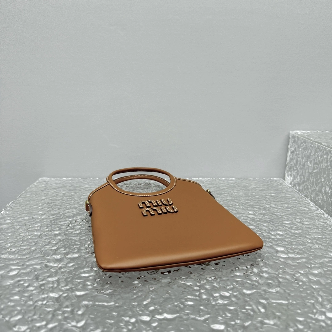 MOMO- 7iu7iu 5BA281_2CRW_F0046_V_OLN high quality version Tote item:E-B664G2073
