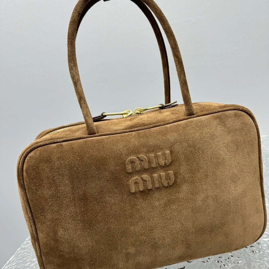 MOMO- 7iu7iu 5BB117_2CSS_F0393_V_MON high quality version Tote item:E-B664G2059