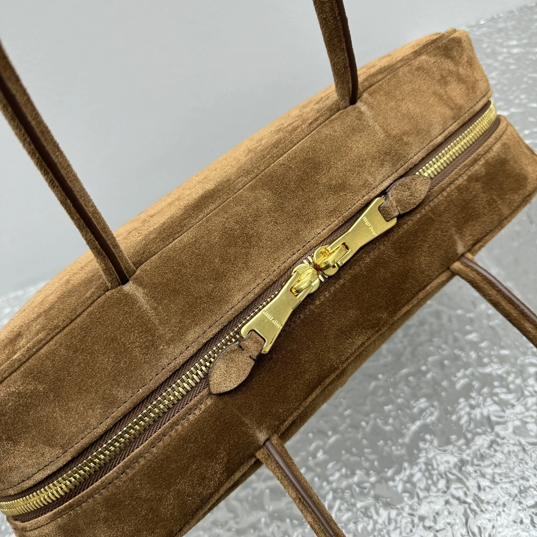 MOMO- 7iu7iu 5BB117_2CSS_F0393_V_MON high quality version Tote item:E-B664G2059