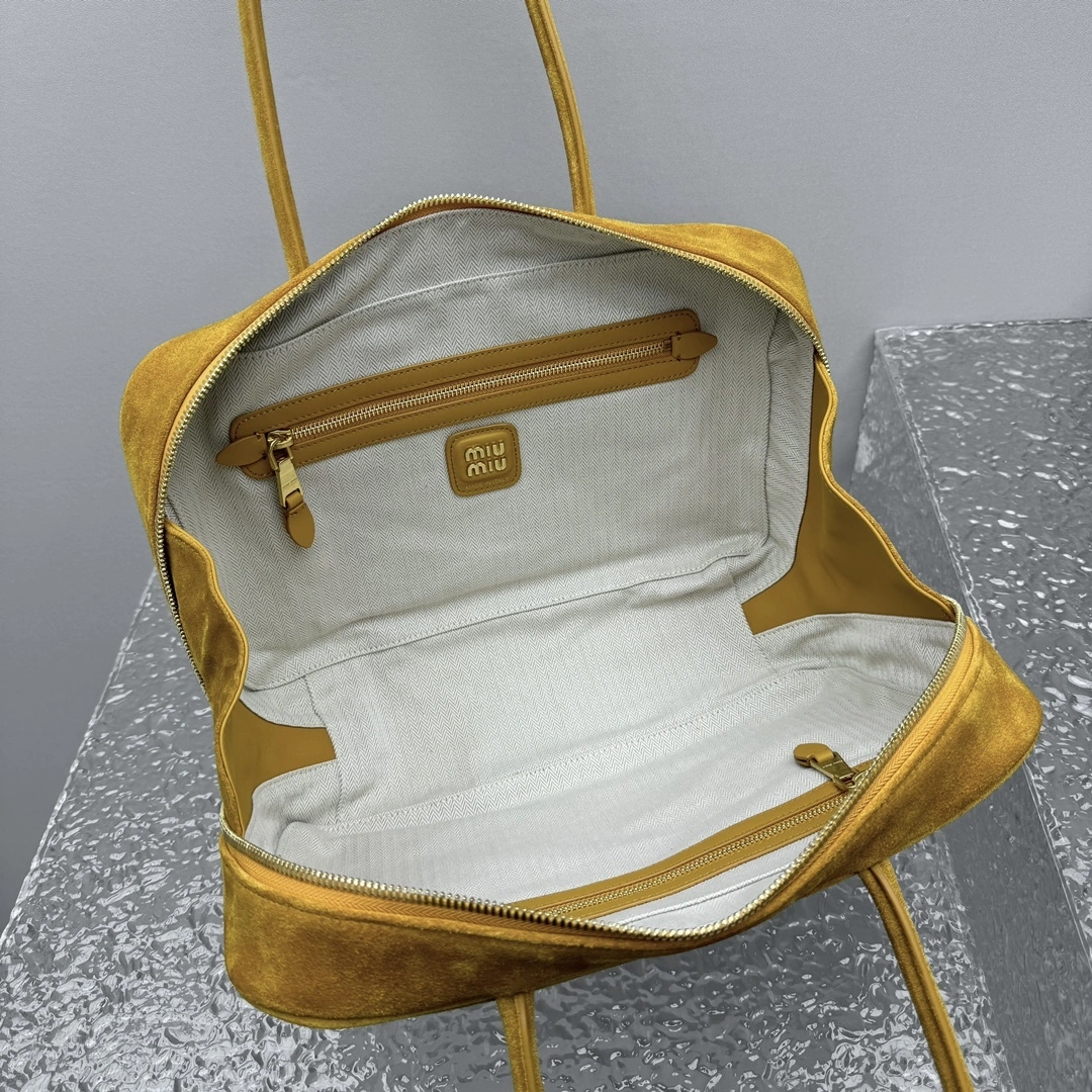 MOMO- 7iu7iu 5BB117_2CSS_F0R55_V_MON high quality version Tote item:E-B664G2060