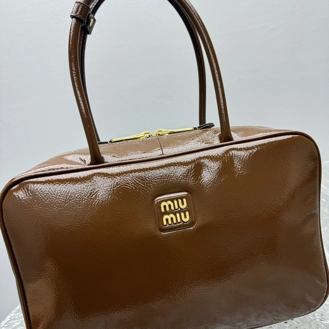 MOMO- 7iu7iu 5BB117_ADNT_F0BW5_V_MLN high quality version item:E-B664G2062