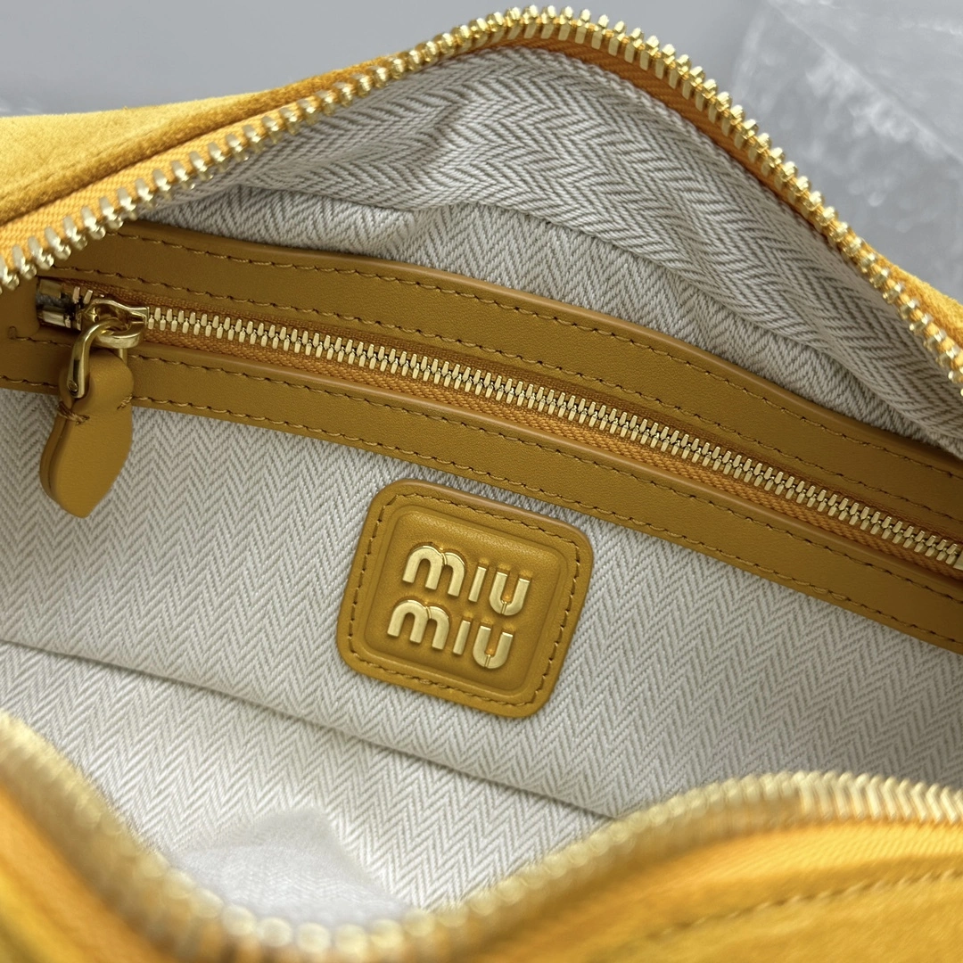 MOMO- 7iu7iu 5BB142_2CS4_F0R55_V_OON high quality version tote item:E-B664G2050