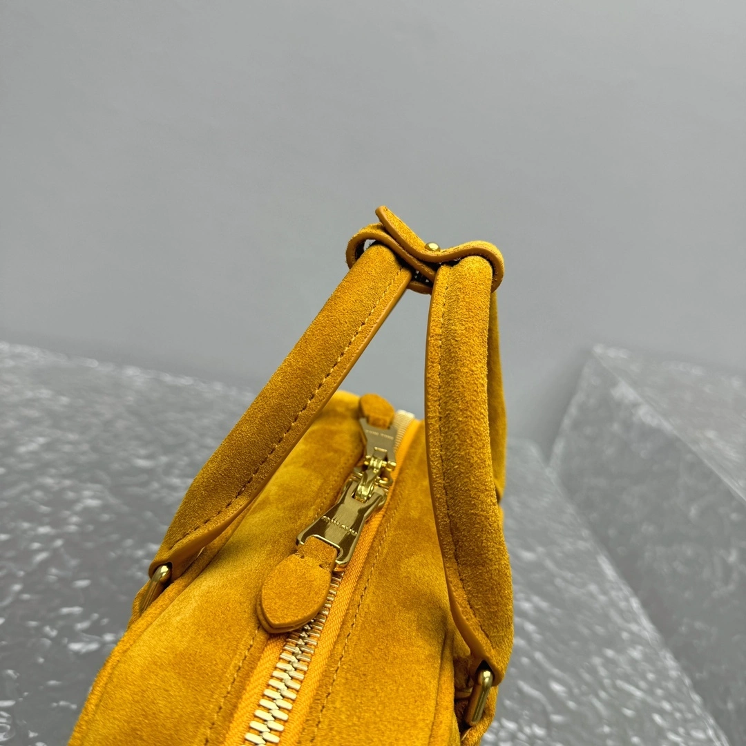 MOMO- 7iu7iu 5BB142_2CS4_F0R55_V_OON high quality version tote item:E-B664G2050