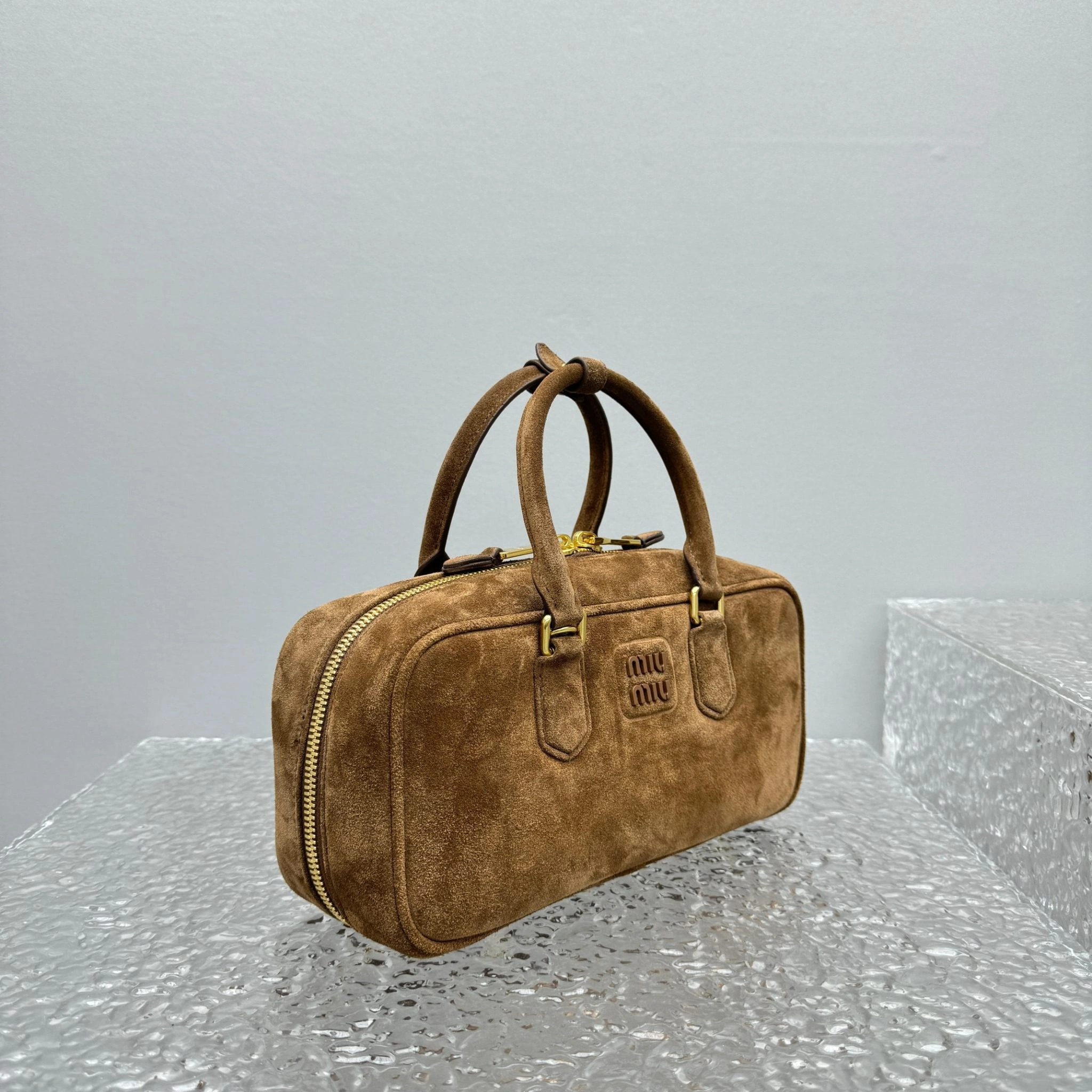 MOMO- 7iu7iu 5BB148_2CS4_F0324_V_OON high quality version item:E-B664G2049