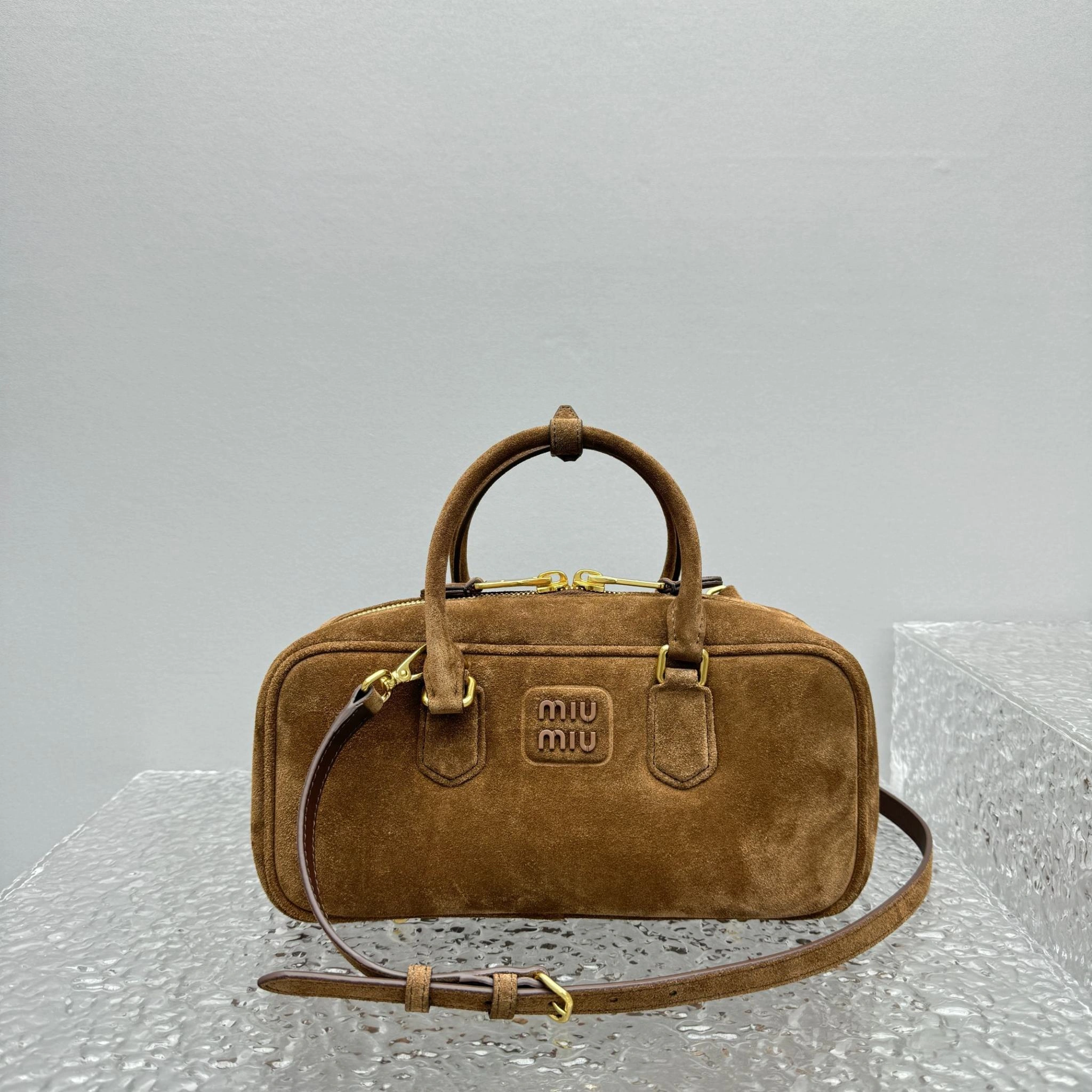 MOMO- 7iu7iu 5BB148_2CS4_F0324_V_OON high quality version item:E-B664G2049