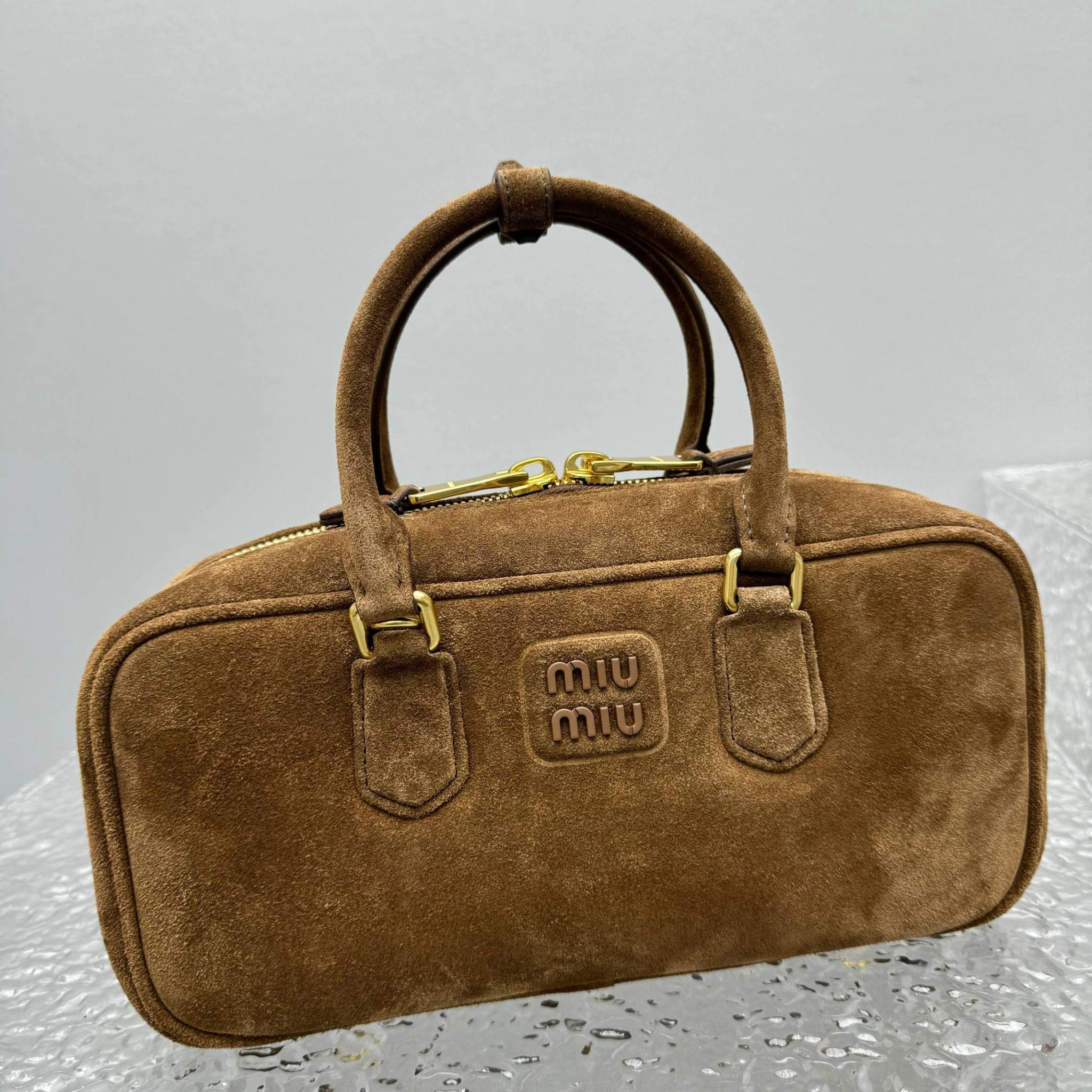 MOMO- 7iu7iu 5BB148_2CS4_F0324_V_OON high quality version item:E-B664G2049