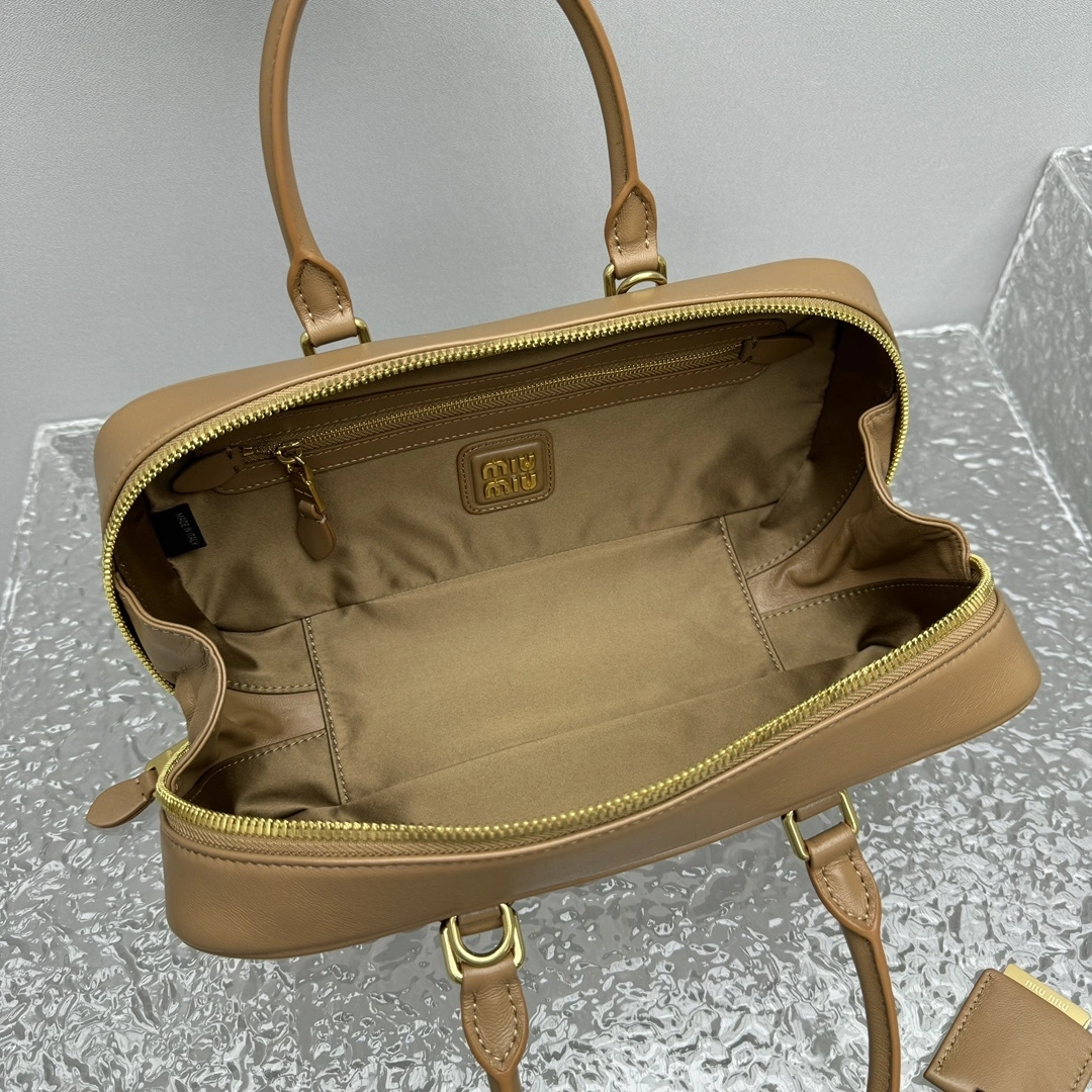 MOMO- 7iu7iu 5BB148_N88_F098L_V_OON high quality version item:E-B664G2048