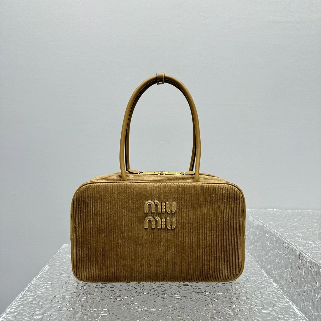 MOMO- 7iu7iu 5BB163_2F81_F0401_V_OOO high quality version item:E-B664G2057