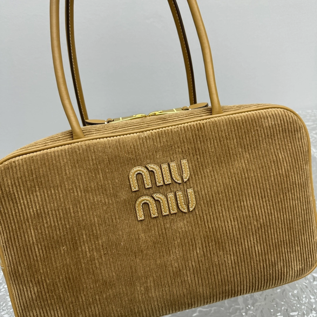 MOMO- 7iu7iu 5BB163_2F81_F0401_V_OOO high quality version item:E-B664G2057