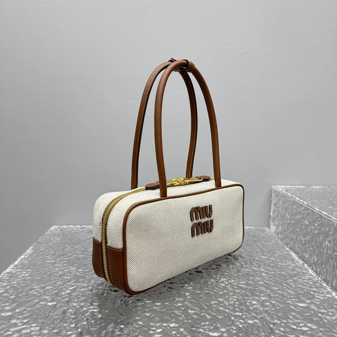 MOMO- 7iu7iu 5BB173_ACRN_F062F_V_OWM high quality version item:E-B664G2004
