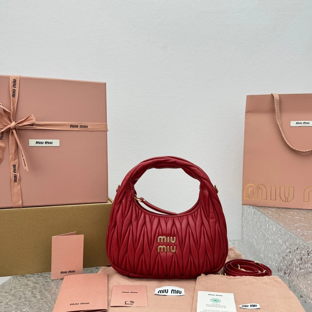 MOMO- 7iu7iu 5BC125-N88-F0011-V-OOY 𝐰𝐚𝐧𝐝𝐞𝐫 𝐡𝐨𝐛𝐨 high quality version item:E-B664G1701