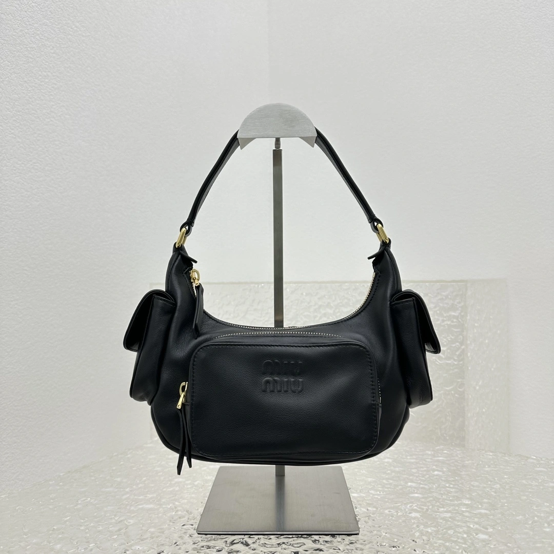 MOMO- 7iu7iu 5BC146-2F8N-F0002-V-OOO high quality version 𝐡𝐨𝐛𝐨 item:E-B664G2040