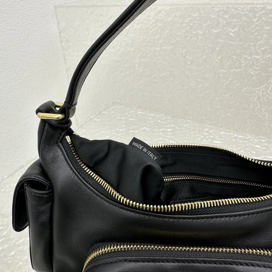 MOMO- 7iu7iu 5BC146-2F8N-F0002-V-OOO high quality version 𝐡𝐨𝐛𝐨 item:E-B664G2040