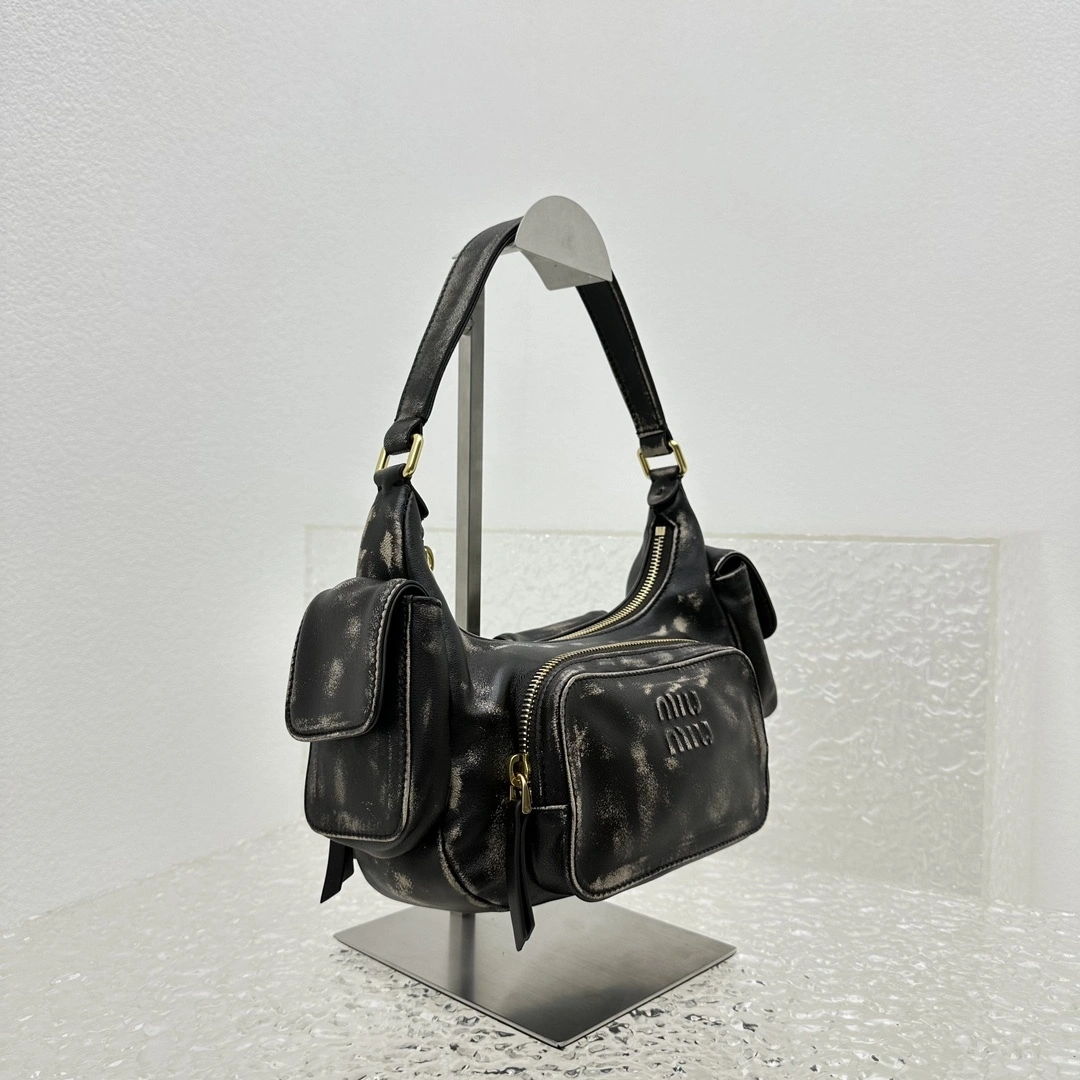 MOMO- 7iu7iu 5BC146-2F8T-F0V6L-V-OOO high quality version 𝐡𝐨𝐛𝐨 item:E-B664G2039